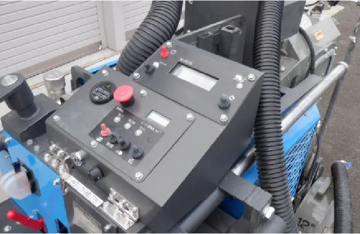 N-MOS(操作データ表示器)搭載Bau800表示パネルの写真